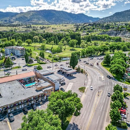 Sahara Courtyard Inn Penticton Exterior foto